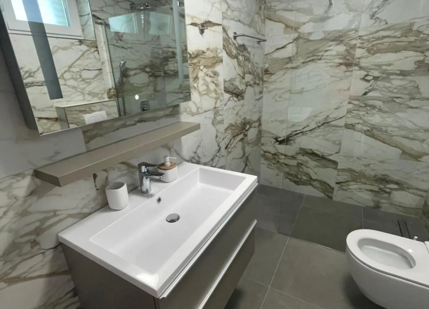 Lulani Soline Pool Apartment Croatia