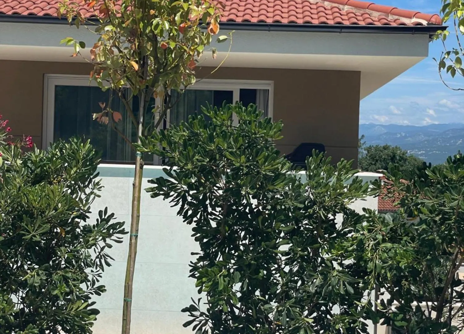Lulani Soline Pool Apartment